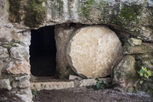 baptist catholic differences empty tomb